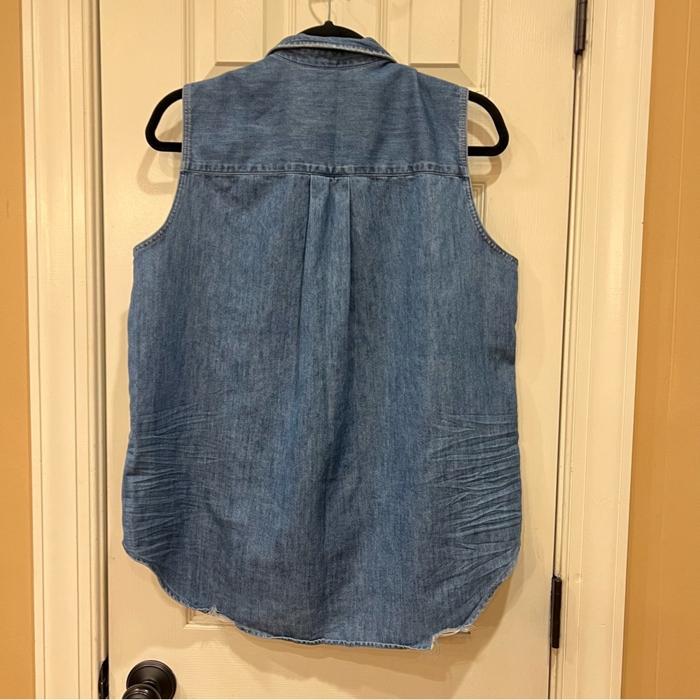 NWOT Frank and Eileen Frank & Eileen Fiona Sleeveless Shirt Stonewash Indigo - Picture 6 of 9